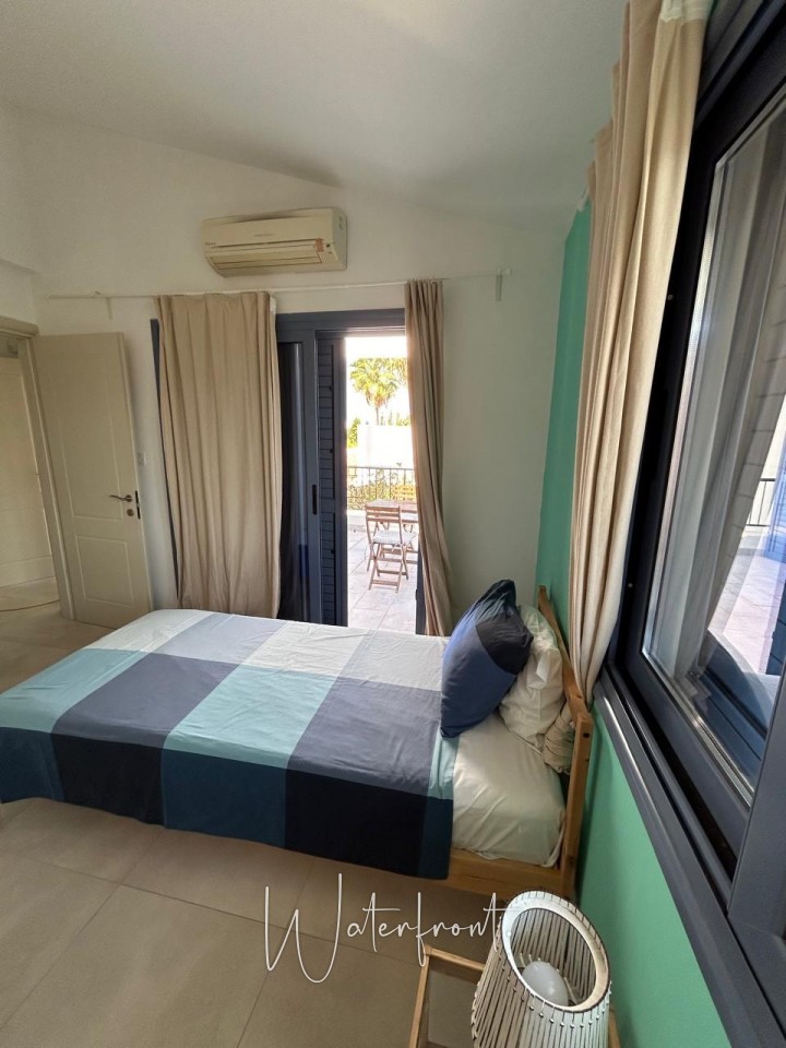 Detached Villa For Sale  in  Coral Bay