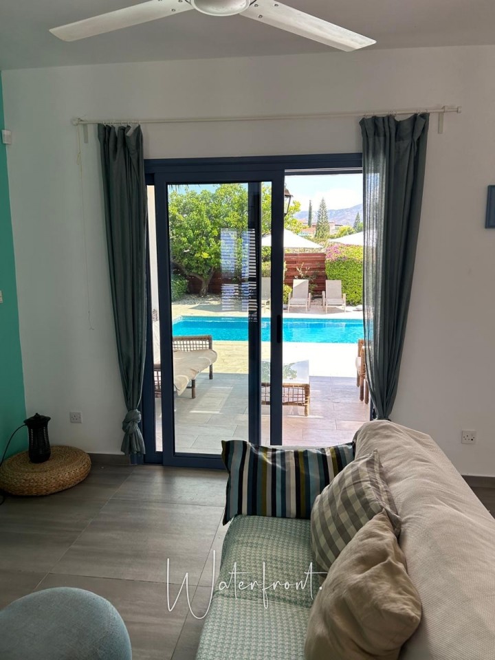 Detached Villa For Sale  in  Coral Bay