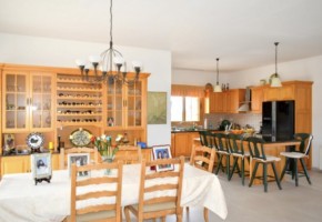 Bungalow For Sale  in  Sea Caves - St.George