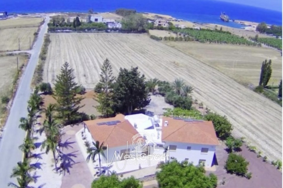 Bungalow For Sale  in  Sea Caves - St.George