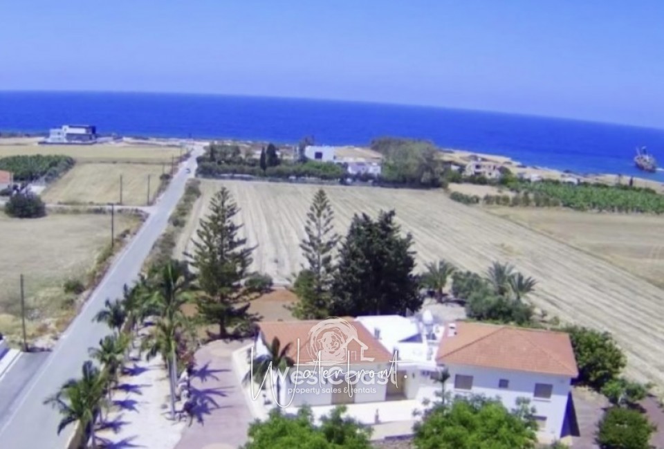 Bungalow For Sale  in  Sea Caves - St.George