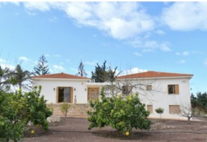 Bungalow For Sale  in  Sea Caves - St.George