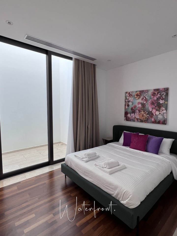 Detached Villa For Sale  in  Sea Caves - St.George