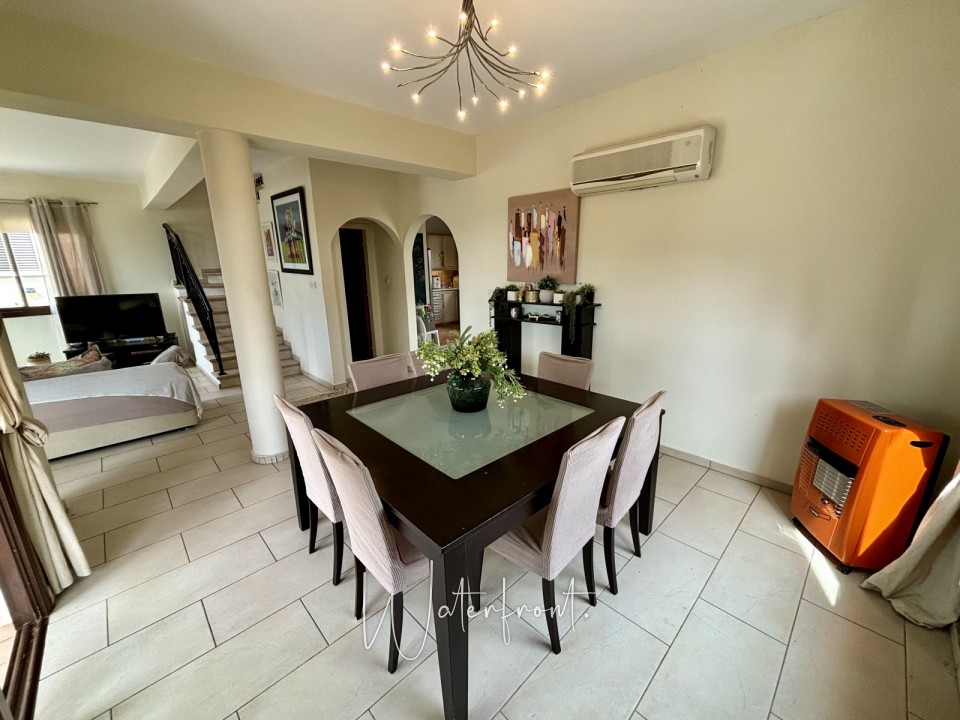 Detached Villa For Sale  in  Chloraka