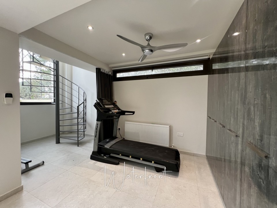 Detached Villa For Sale  in  Sea Caves - St.George