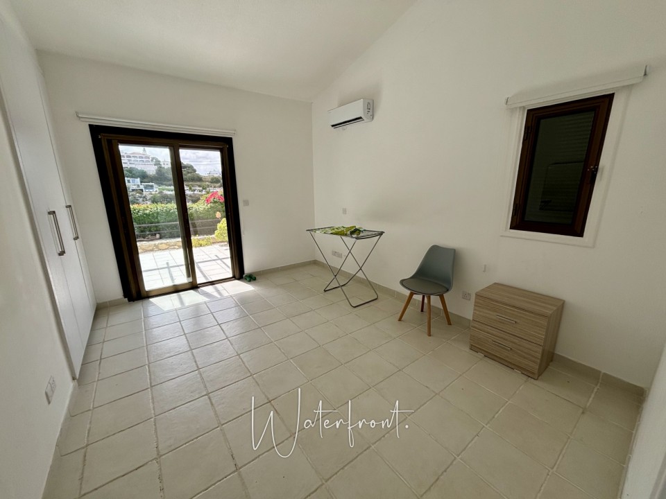 Bungalow For Sale  in  Kamares - Tala