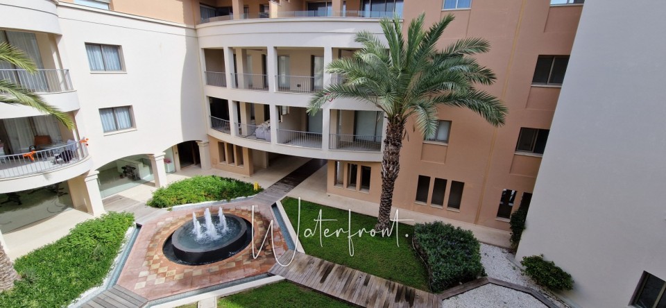 Apartment For Sale  in  Tombs of the Kings