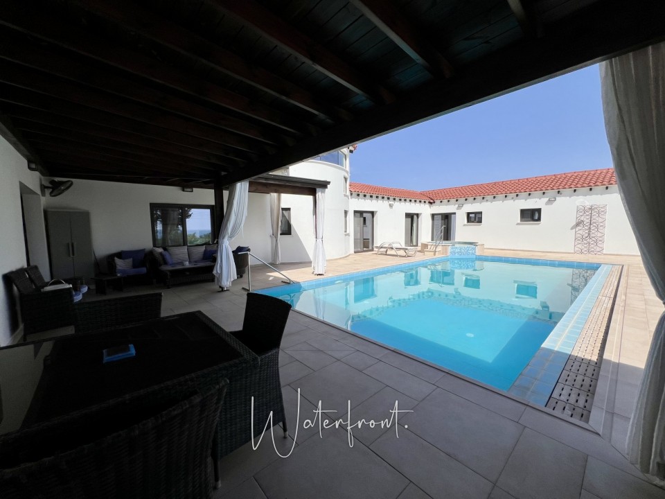 Detached Villa For Sale  in  Sea Caves - St.George