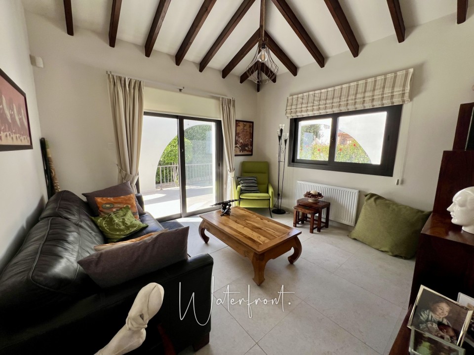 Detached Villa For Sale  in  Sea Caves - St.George