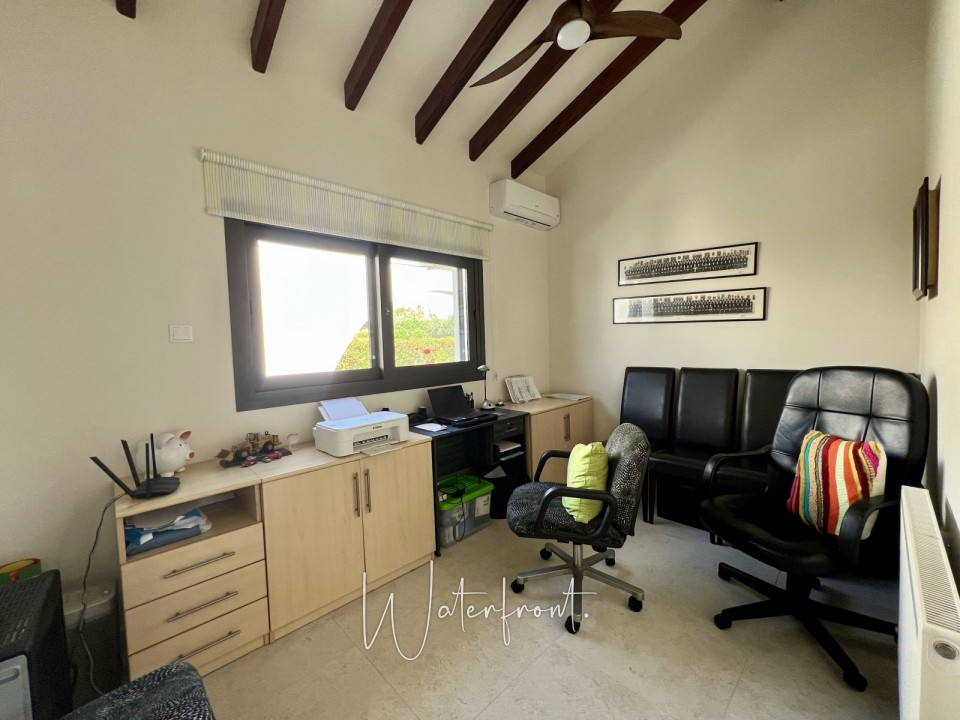 Detached Villa For Sale  in  Sea Caves - St.George