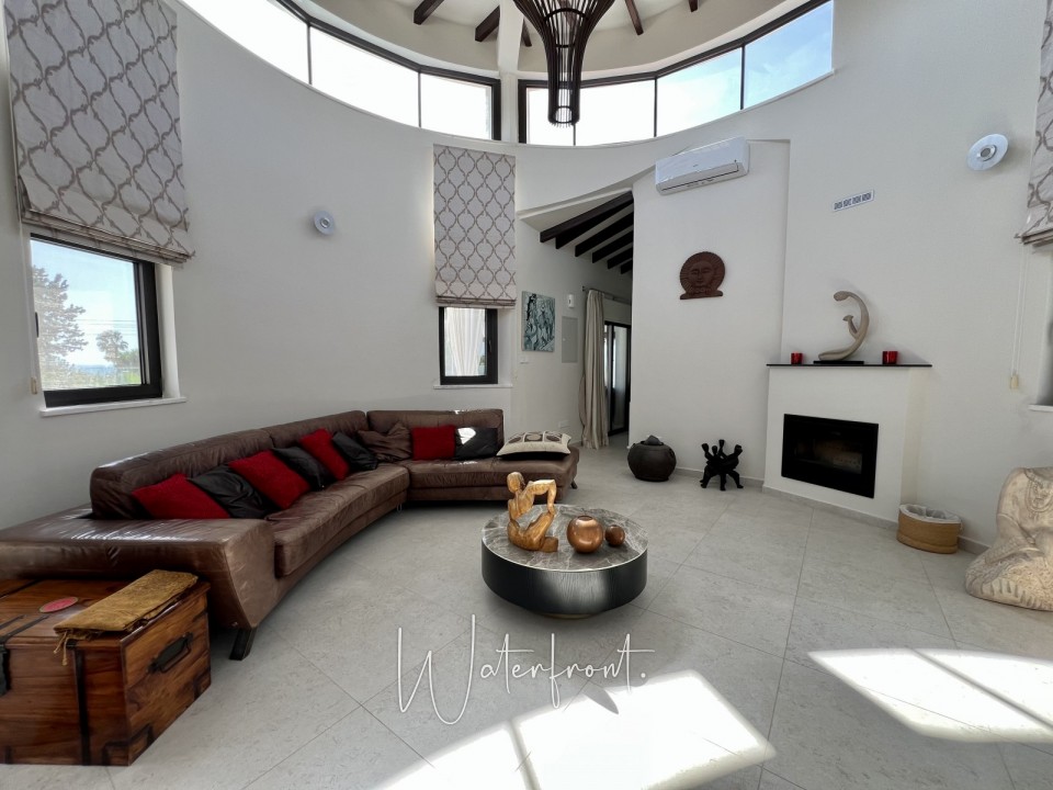 Detached Villa For Sale  in  Sea Caves - St.George