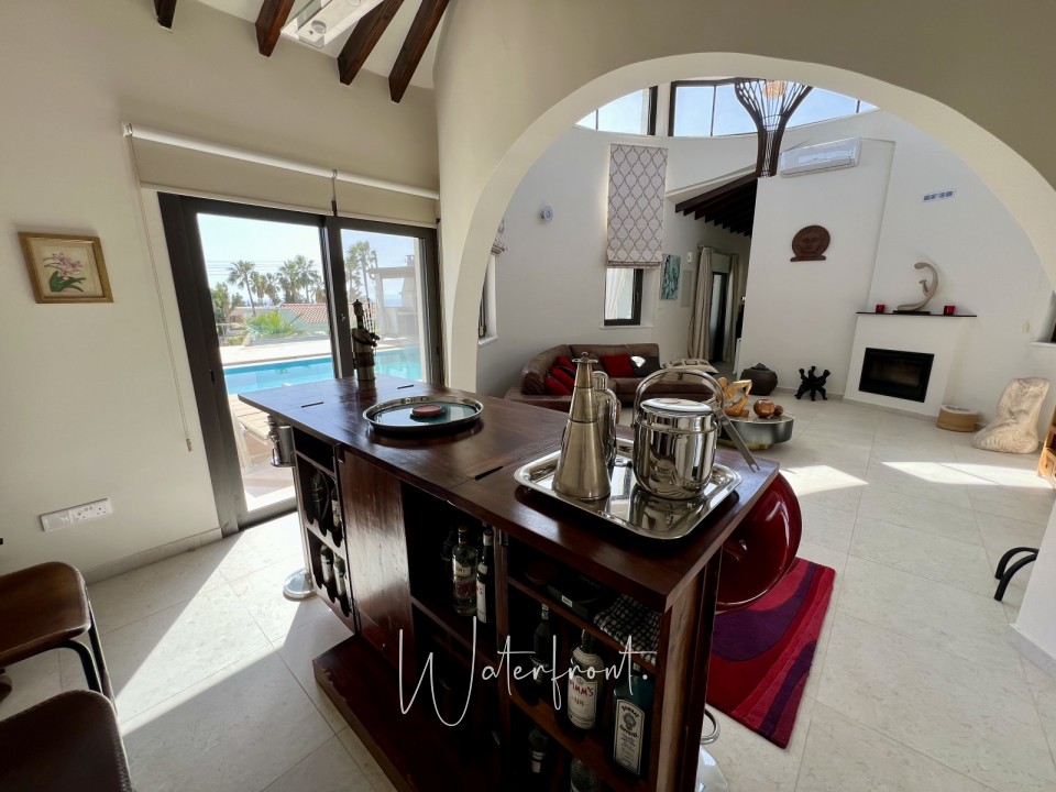 Detached Villa For Sale  in  Sea Caves - St.George