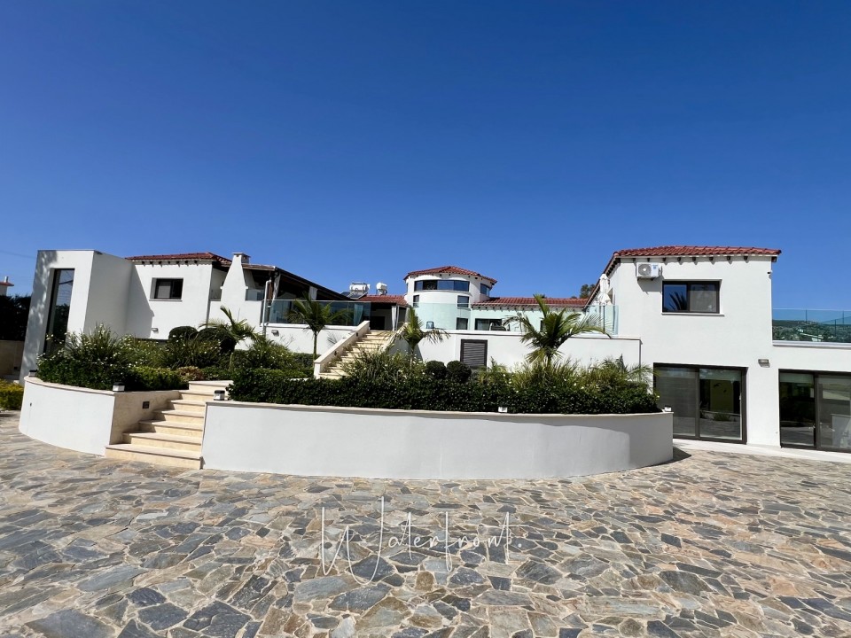 Detached Villa For Sale  in  Sea Caves - St.George