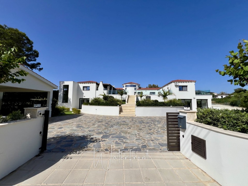 Detached Villa For Sale  in  Sea Caves - St.George
