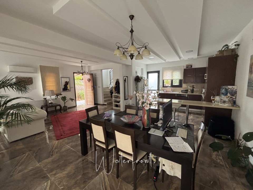 Detached Villa For Sale  in  Peyia