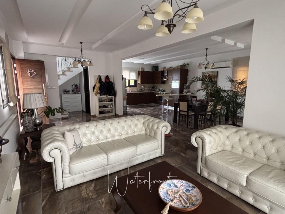 Detached Villa For Sale  in  Peyia