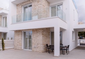 Detached Villa For Sale in Peyia, Paphos - SL23961