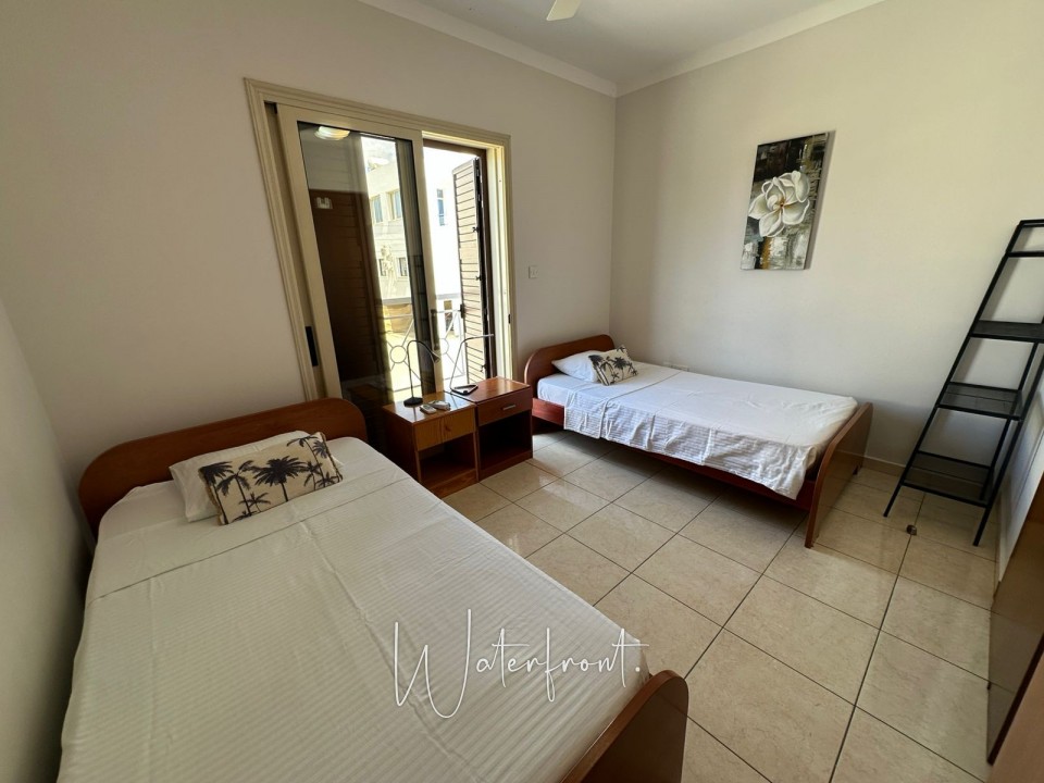 Town House For Sale  in  Tombs of the Kings