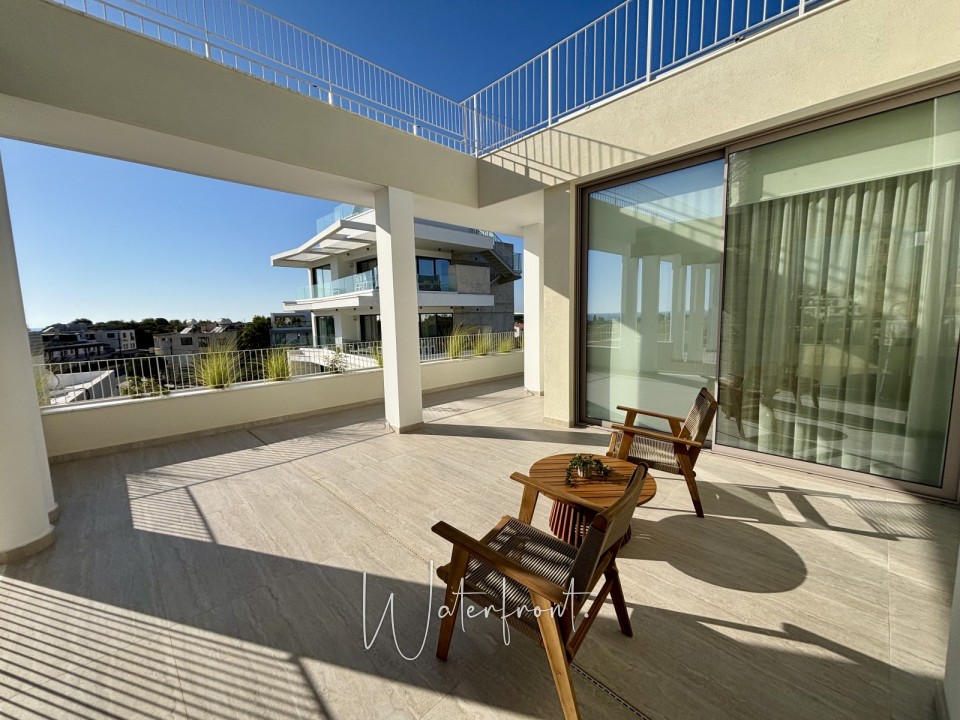 Penthouse For Sale  in  Kato Paphos