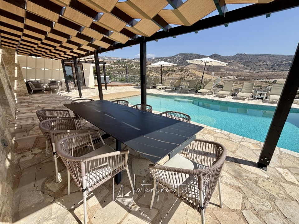 Detached Villa For Sale  in  Peyia