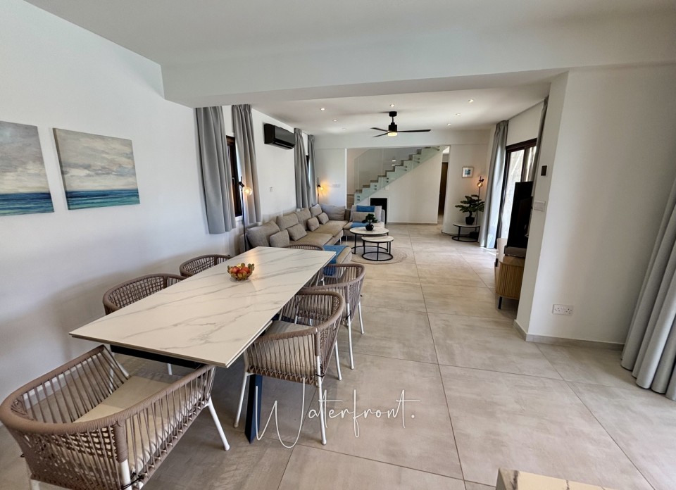 Detached Villa For Sale  in  Peyia