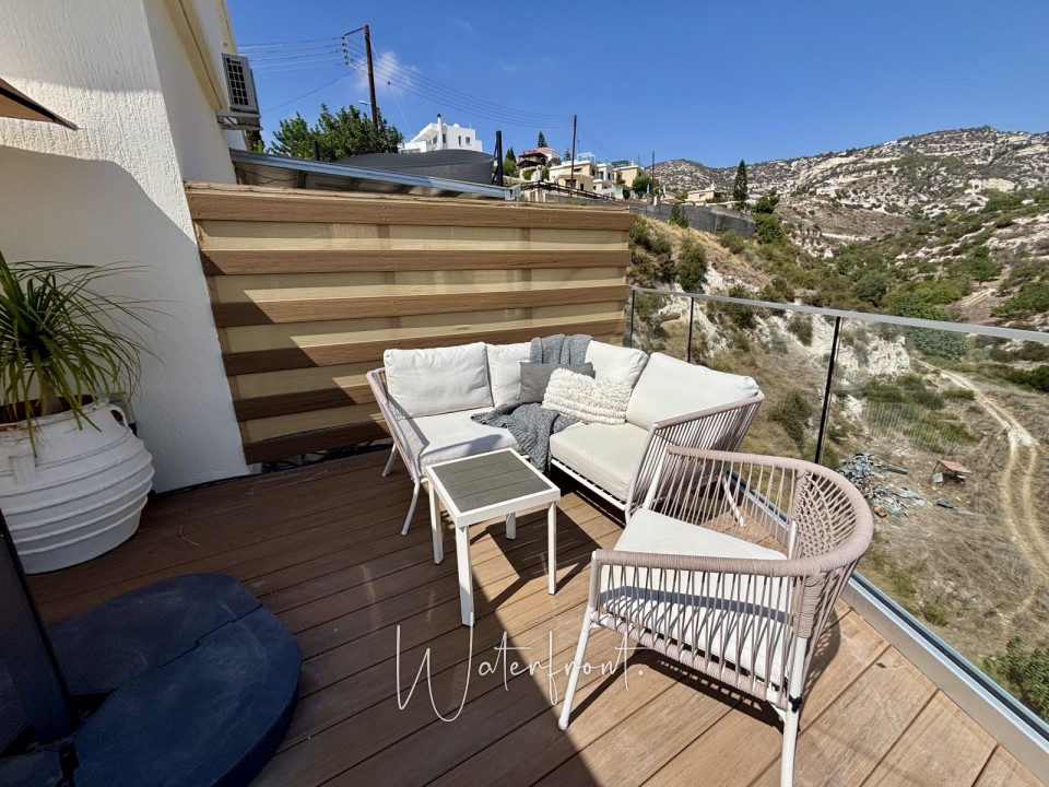 Detached Villa For Sale  in  Peyia