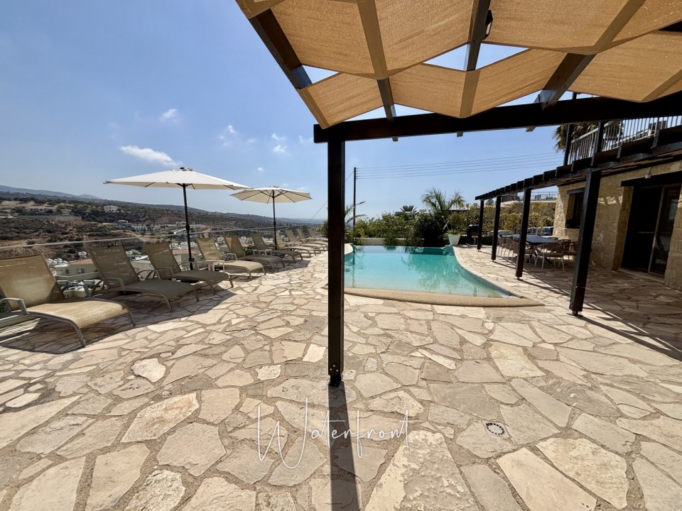 Detached Villa For Sale  in  Peyia