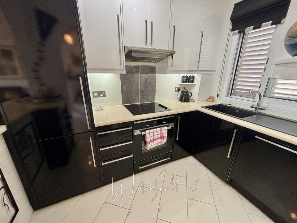 Detached Villa For Sale  in  Chloraka