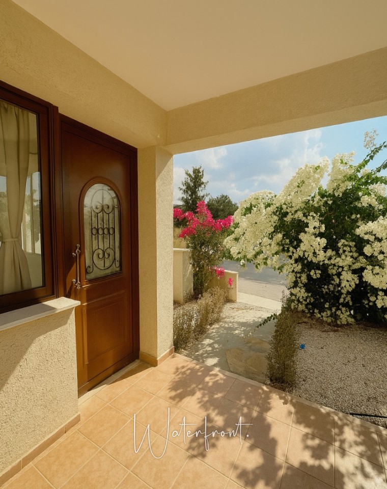 Detached Villa For Sale  in  Coral Bay