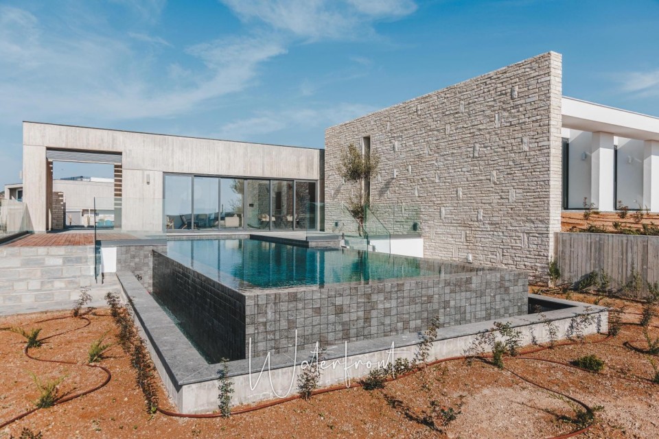 Detached Villa For Sale  in  Sea Caves - St.George