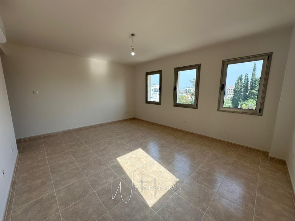 Detached Villa For Sale  in  Acheleia