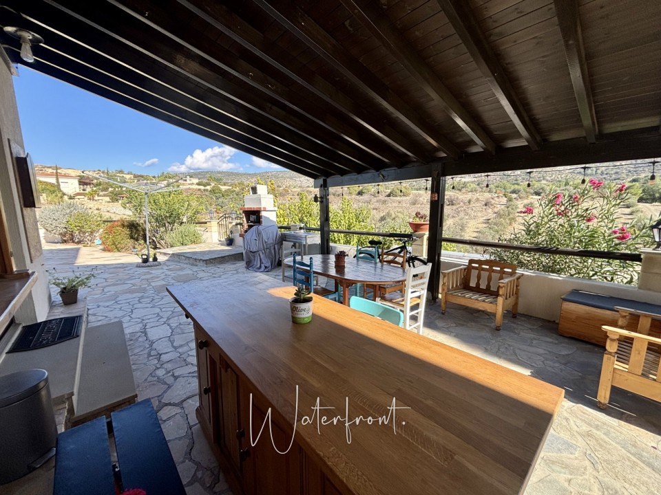 Detached Villa For Sale  in  Peristerona