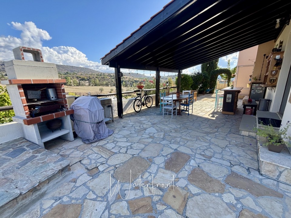Detached Villa For Sale  in  Peristerona