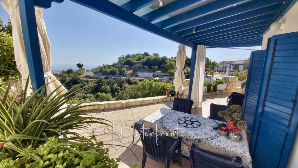 Bungalow For Sale  in  Tsada