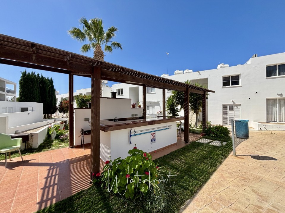 Apartment For Sale  in  Peyia