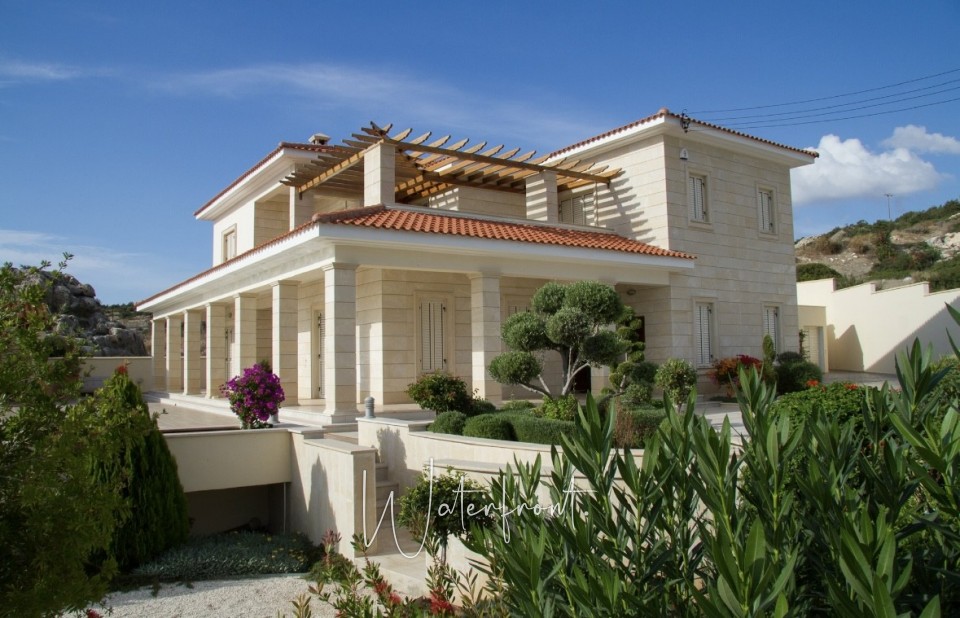 Detached Villa For Rent  in  Sea Caves - St.George