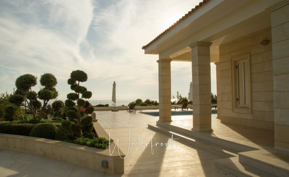 Detached Villa For Rent  in  Sea Caves - St.George