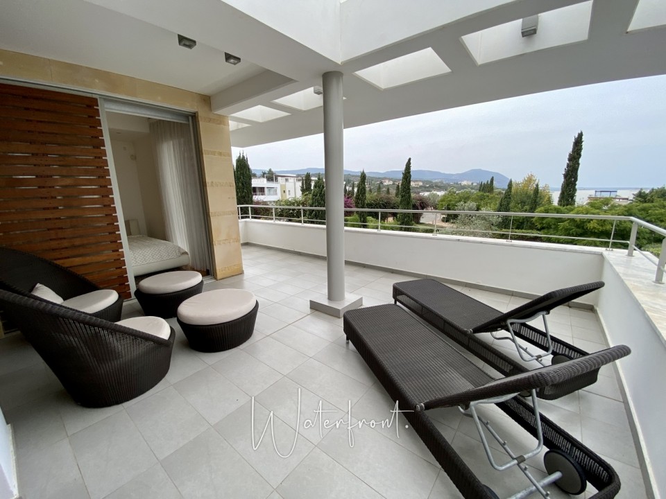 Detached Villa For Rent  in  Latchi