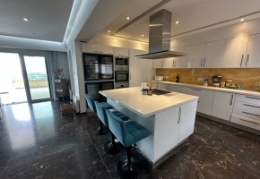 Penthouse For Rent  in  Yeroskipou