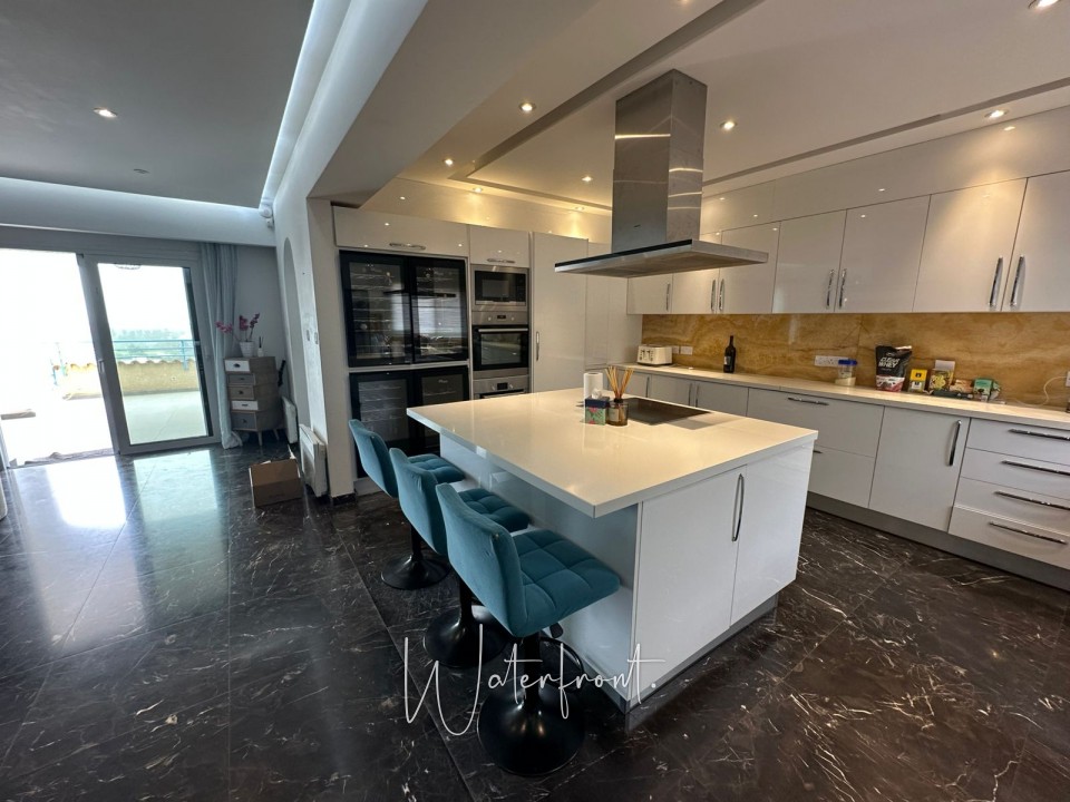 Penthouse For Sale  in  Yeroskipou