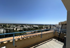 Penthouse For Rent  in  Yeroskipou