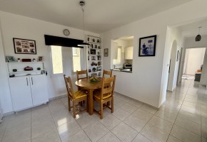 Apartment For Sale  in  Peyia