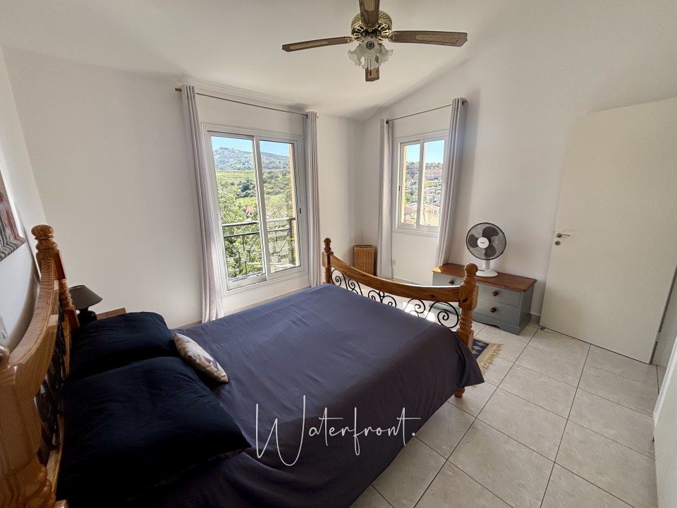 Apartment For Sale  in  Peyia