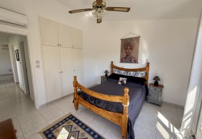 Apartment For Sale  in  Peyia