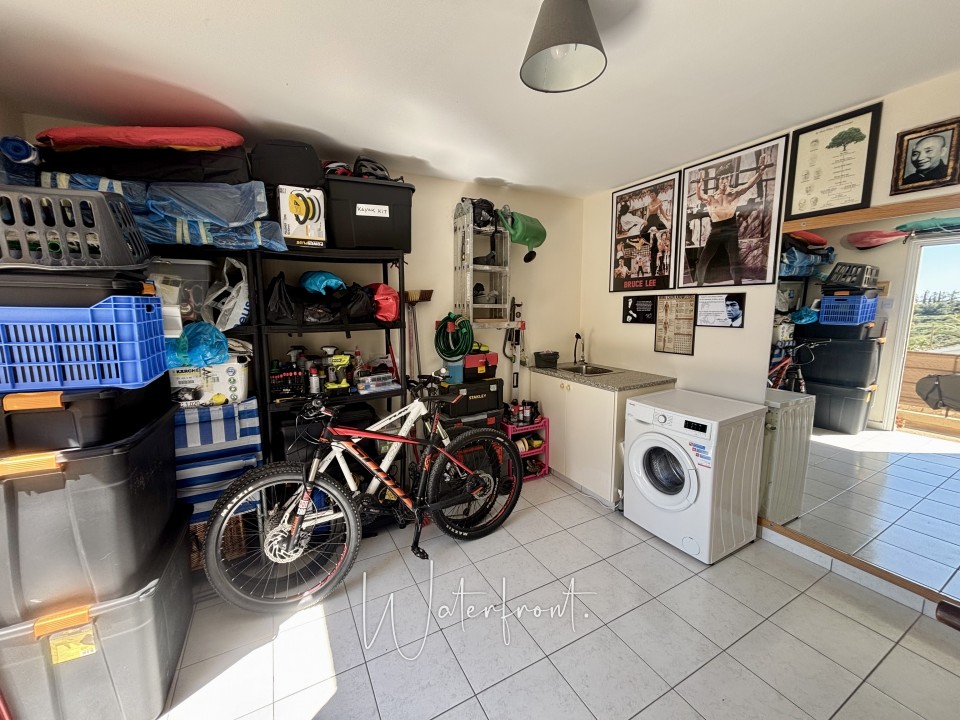 Apartment For Sale  in  Peyia