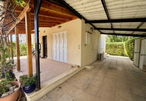 Detached Villa For Sale  in  Peyia