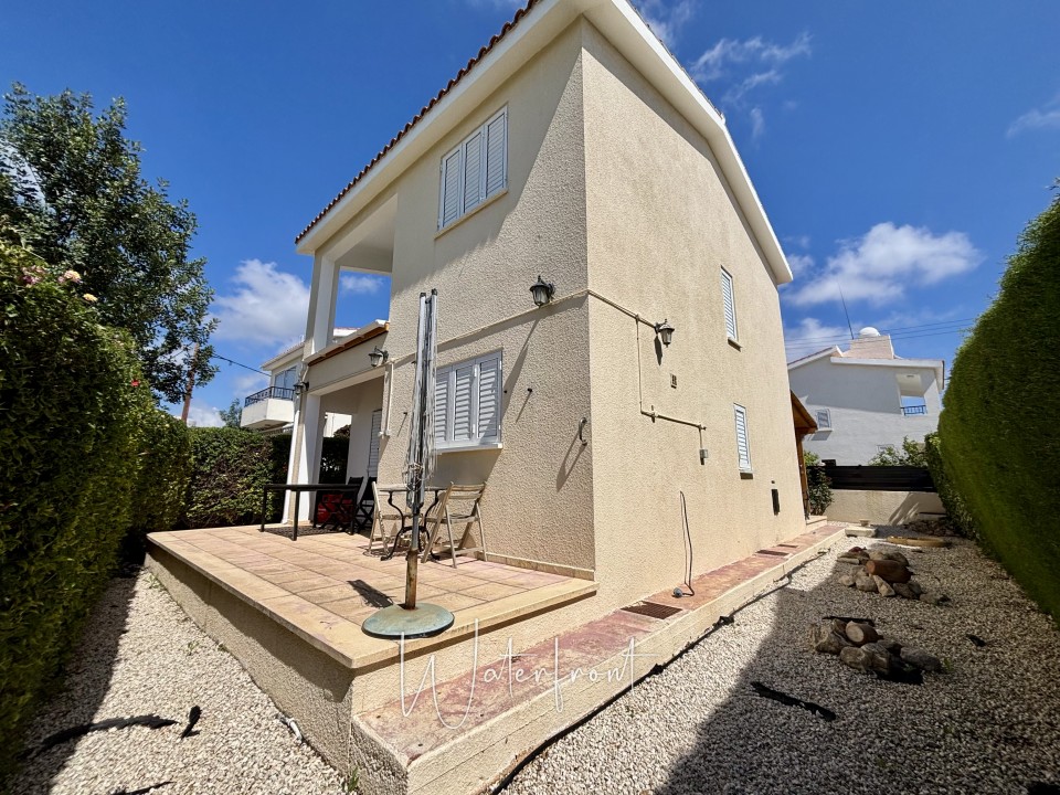 Detached Villa For Sale  in  Peyia