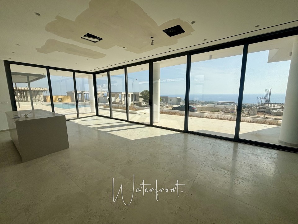 Detached Villa For Sale  in  Peyia