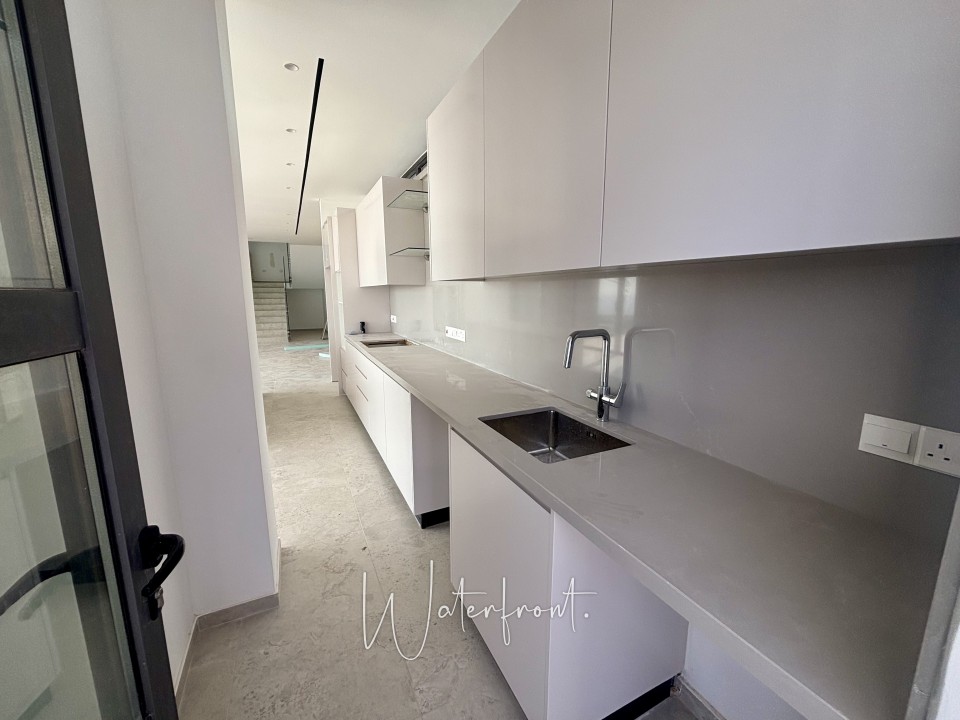 Detached Villa For Sale  in  Peyia