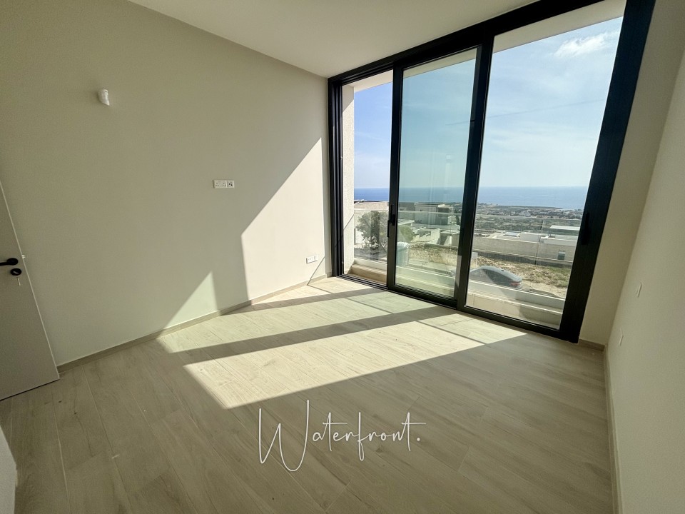 Detached Villa For Sale  in  Peyia